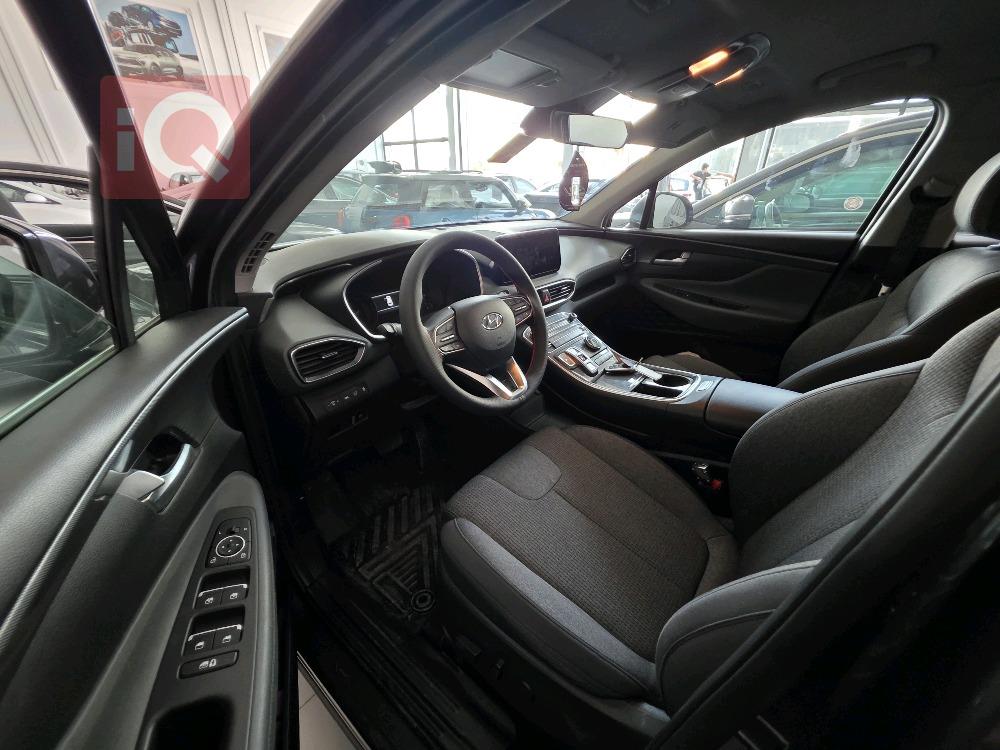 https://cdn.iqcars.ioscaled_1000060701_out.jpg